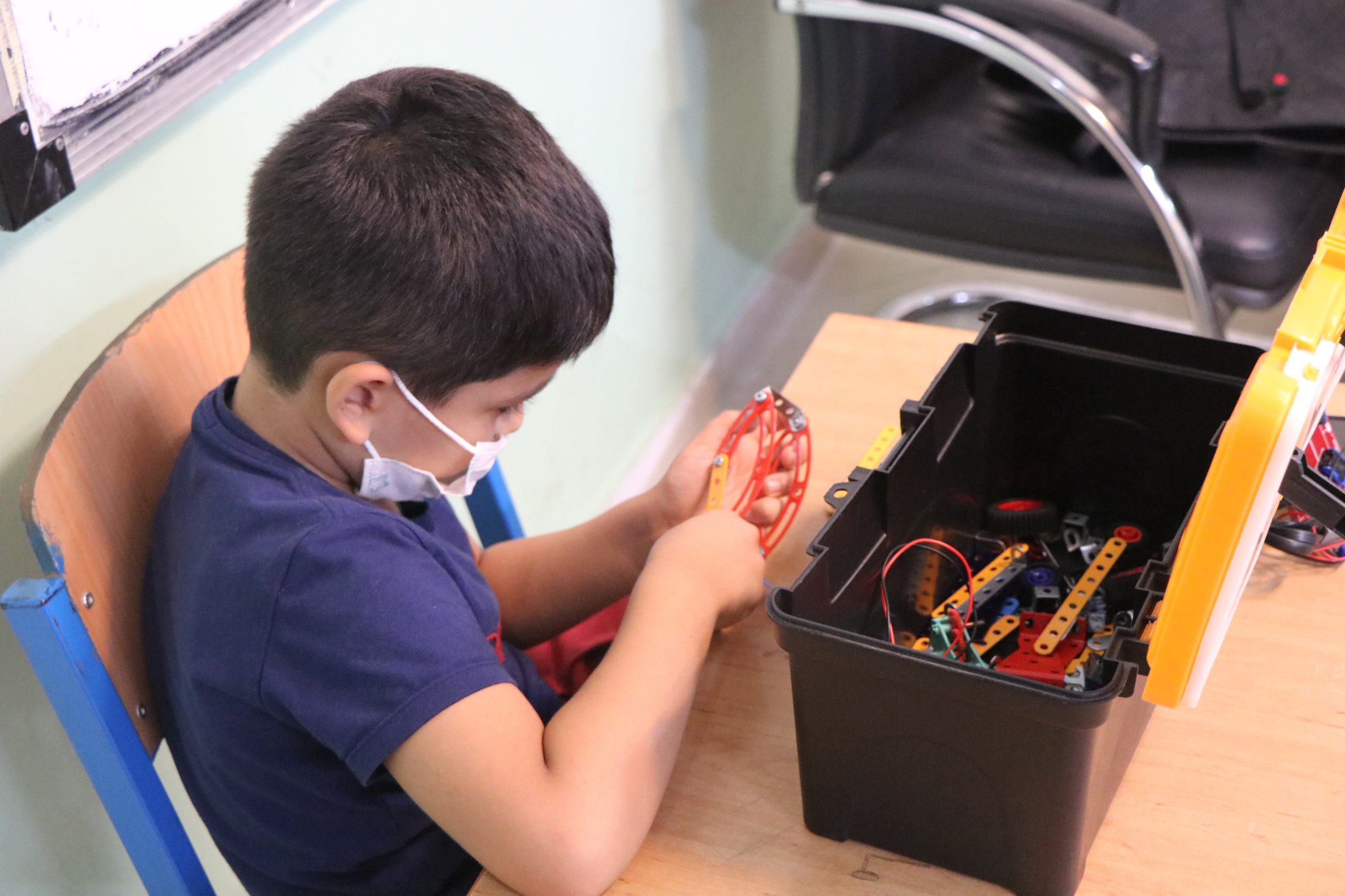 دپارتمان پژوهشی 4